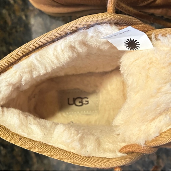 UGG Chestnut Shearling Lined Boots - Picture 4 of 6